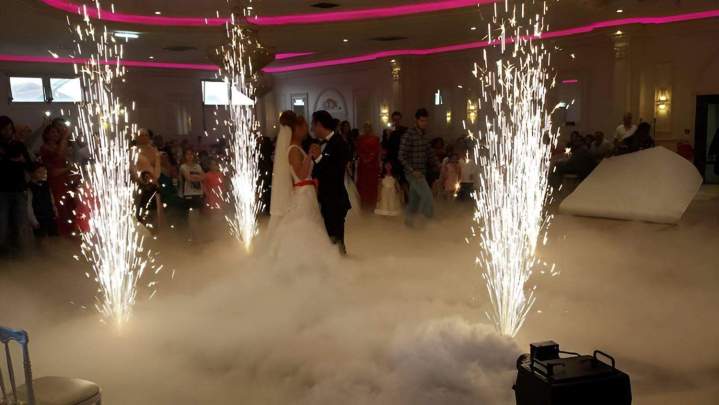 Salle de mariage avec décoration Vert-Saint-Denis